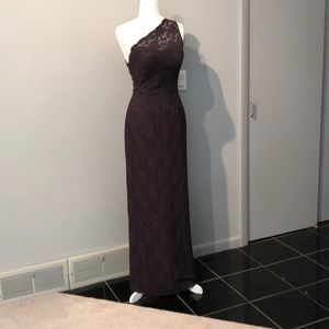 Gorgeous Watters & Watters full length lace dress